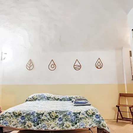 Studio In The Center W Free Parking And 24 7 Checkinstudio Zen Con Parcheggio Gratuito E Check In Automatico 24 Ore Su 24 Καζάλε Μονφερράτο